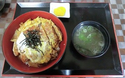 宗谷岬カツ丼.jpg